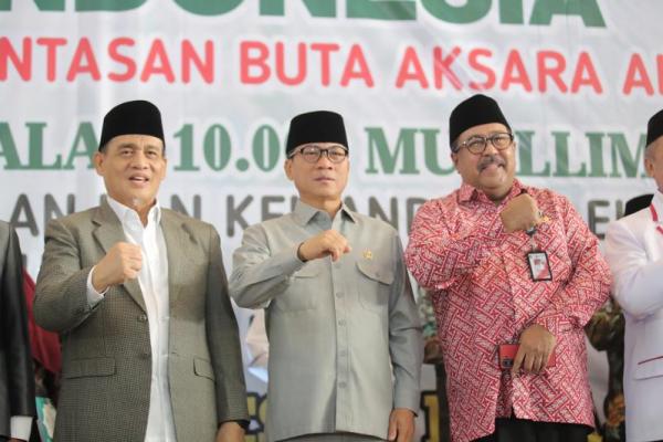 Mendes Yandri Komitmen Berantas Buta Huruf Alquran di Desa-desa