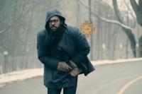 The Handmaid`s Tale S1E7 `The Other Side`: Luke Berhasil Melarikan Diri ke Kanada
