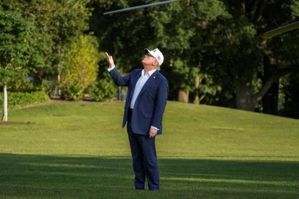 Trump Intensifkan Perang Dagang dengan Tarif 30% terhadap Uni Eropa dan Meksiko