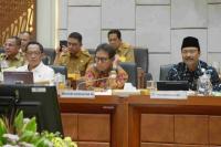Raker Bareng DPR, Mensos Tegaskan Penggunaan Data Tunggal untuk PBI