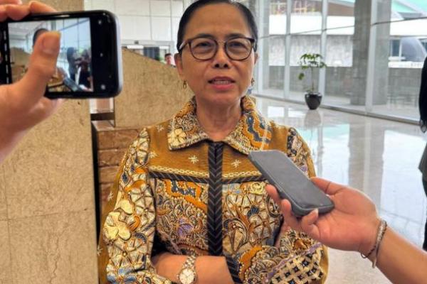 Pimpinan Komisi X DPR Minta Pemerintah Susun Roadmap Sekolah Gratis