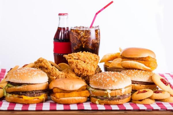 Fast Food Bisa Bikin Otak Lemot, Ini Alasannya