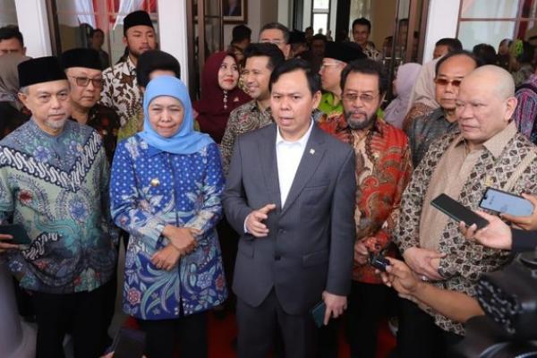 Ketua DPD RI Sultan Najamudin meresmikan kantor perwakilan DPD Jawa Timur. Adapun kantor tersebut akan difungsikan sebagai rumah aspirasi.