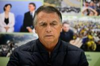 Tetap Ingin Berpolitik, Bolsonaro Yakin Bisa Hentikan Tarif Trump