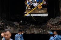 Pelajar Bangladesh Unjuk Rasa Usai Jatuhnya Jet Tempur yang Tewaskan Anak-anak