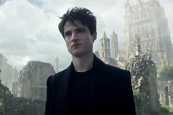 The Sandman S2E6 `Family Blood`: Orpheus Senang Ayahnya Dream Kembali untuk Menepati Janji