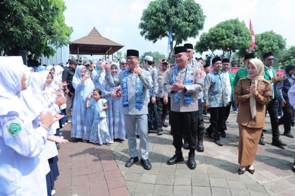 Mendes Yandri: Kabarharkam Layak jadi Inspirasi Para Santri