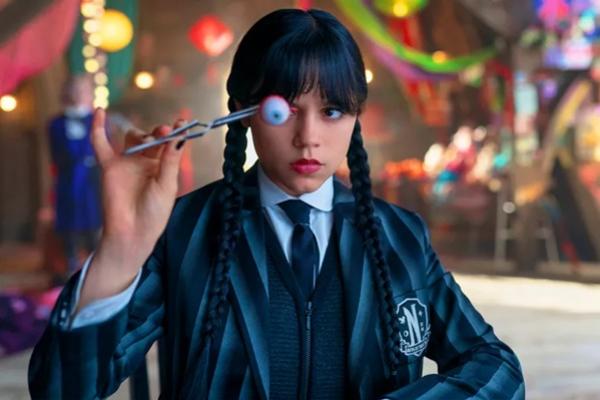 Ulasan Wednesday Season 2 Part 1: Butuh Waktu untuk Membangun Misteri