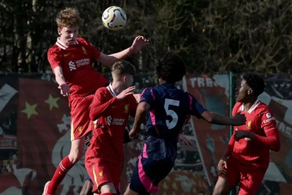 Newcastle Selangkah Lagi Rekrut Bintang Muda Liverpool