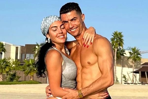 Cek Isi Rekening Ronaldo di Saudi sejak Tinggalkan MU