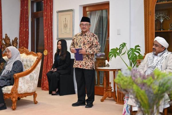 Kunjungan ke Afsel, Mendikdasmen Beberkan Alasan Pentingnya Kelas BIPA