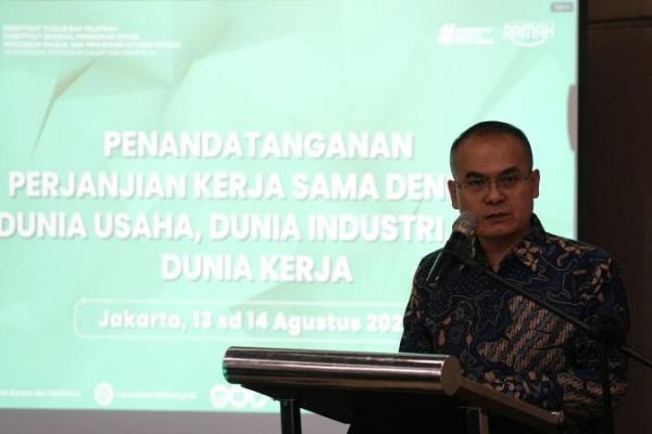 Kementerian Pendidikan Dasar dan Menengah (Kemdikdasmen) mengajak enam industri untuk menciptakan ekosistem pembelajaran kolaboratif, dan menguatkan integrasi pendidikan vokasi dengan dunia usaha dan dunia industri (DUDI).