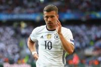 Legenda Euro 2004 Ini Ternyata Masih Merumput di Usia Kepala Empat