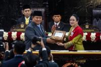 Terima Nota Keuangan dari Prabowo, Puan Ungkap K/L Sering Curhat Anggaran ke DPR