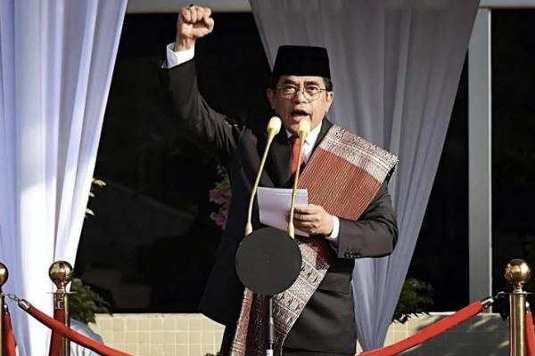 Sekretaris Jenderal DPR RI Indra Iskandar dalam momentum Hari Ulang Tahun (HUT) Ke-80 RI berpesan kepada aparatur sipil negara (ASN) yang bekerja di lingkungan DPR untuk menjadi penjaga keberagaman.
