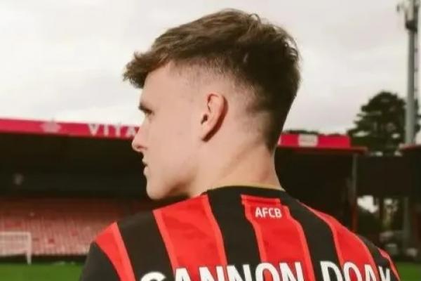 Resmi Tinggalkan Liverpool, Pemain Ini Langsung Ganti Nama