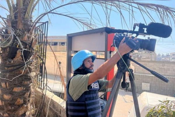 Setidaknya 15 Orang Tewas, Termasuk Empat Wartawan, akibat Serangan Israel