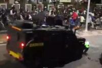 KontraS: Ada 55 Kasus Kekerasan Polisi Amankan Demo 5 Bulan Terakhir