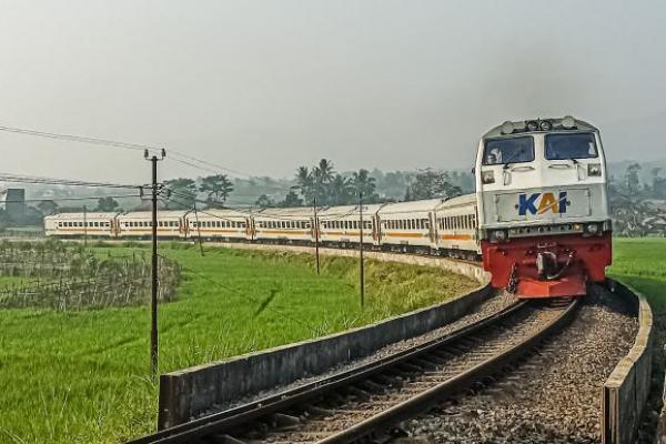 Semester Pertama 2025, Pendapatan KAI Rp16,8 Triliun