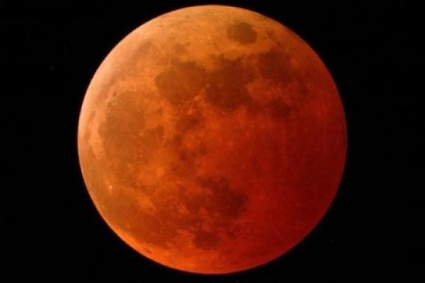 Gerhana Bulan Total 82 Menit Bakal Hiasi Langit 7–8 September 2025