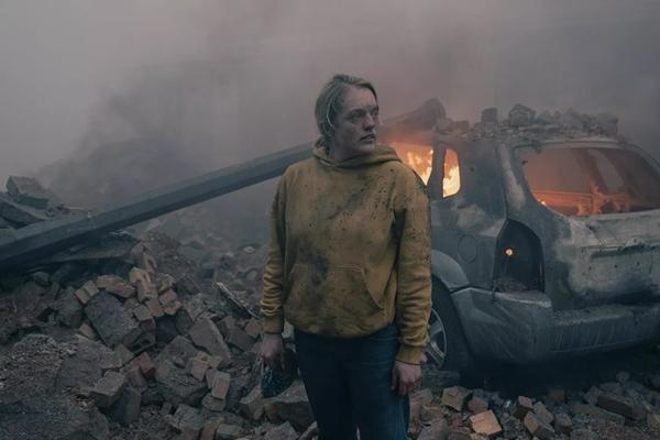 The Handmaid`s Tale S4E5 `Chicago`: June Terkena Ledakan Bom dari Tentara Gilead