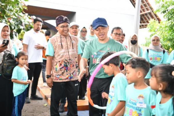Wakil Menteri Pendidikan Dasar dan Menengah (Wamendikdasmen), Fajar Riza Ul Haq, terus mendorong penerapan 7 Kebiasaan Anak Indonesia Hebat (KAIH) pada jenjang Pendidikan Anak Usia Dini (PAUD).