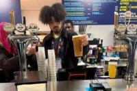 Ketahuan Pakai Jersey MU, Karyawan City Langsung Dipecat