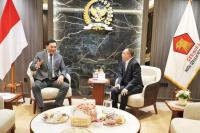 Momen Akrab Dasco dan Syafrie Sjamsoeddin di Gedung DPR