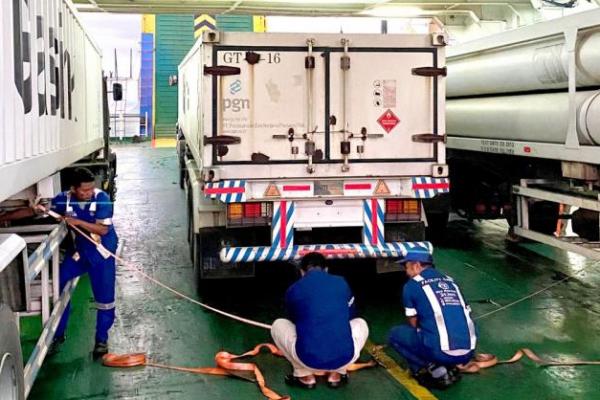 Pastikan Aman dan Selamat, ASDP Sediakan Layanan Khusus Pengangkutan B3