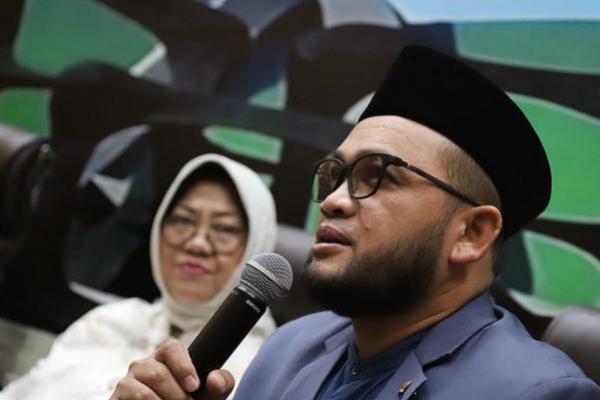 Anggota Badan Pengkajian MPR RI sekaligus Senator DPD RI, Dedi Iskandar Batubara, mengkritik sentralisasi yang kian memperlemah praktik desentralisasi di Indonesia.