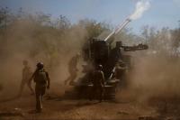 Pemerintahan Trump Setujui Bantuan Senjata Pertama untuk Ukraina