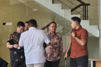 Sudewo Irit Bicara Usai Diperiksa KPK, Ajudan Sempat Halangi Wartawan