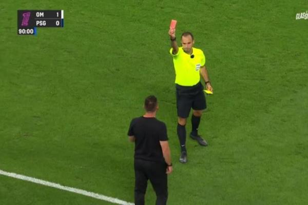 De Zerbi Diusir Wasit saat Marseille Pecundangi PSG