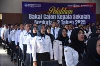 Tutup Pelatihan 431 Calon Kepala Sekolah, Ini Pesan Mendikdasmen