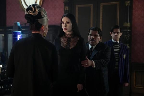 Wednesday S2E7 `Woe Me The Money`: Ajax Menyihir Dort dengan Kekuatan Medusa