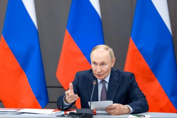 Putin Tawari Trump Setahun Perpanjangan Pakta Senjata Nuklir