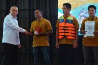 Ratusan Nelayan Banjarmasin Terima Kartu Pas Kecil Elektronik