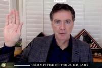 Trump Tingkatkan Perlawanan terhadap Kritikus termasuk Mantan Kepala FBI