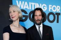 Kemesraan Keanu Reeves dan Alexandra Grant di Broadway Setelah Digosipkan Menikah