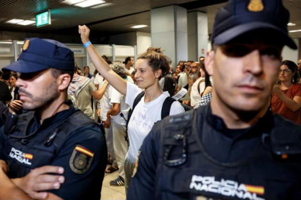 Israel Memulai Deportasi, Aktivis Armada Gaza Tuduh Dianiaya saat Ditahan