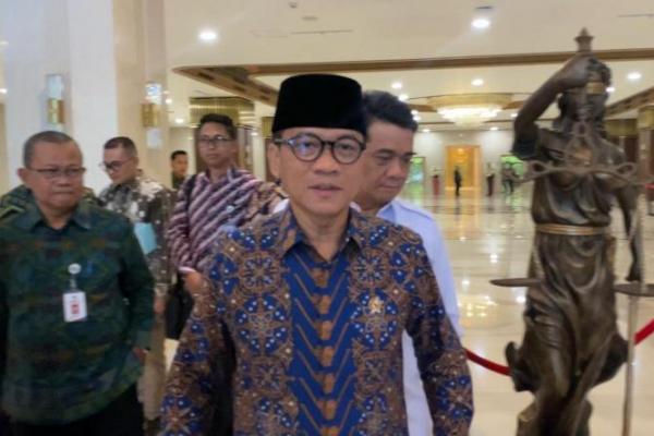 Mendes Datangi Mahkamah Agung Bahas soal Dua Desa Dilelang