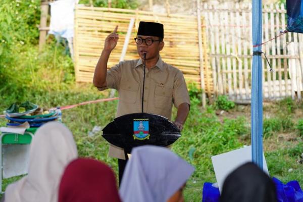 Mendes Pastikan Manfaat Program MBG Dirasakan Ibu Hamil dan Anak Desa