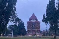 UI dan Lensa Anak Terminal Angkat Kisah Kota melalui Foto