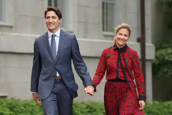 Justin Trudeau - Katy Perry Berciuman, Sophie Gregoire Pilih Melepaskan