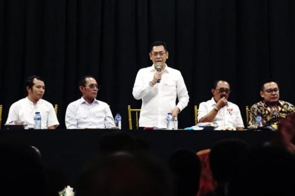 Adies Kawal Konflik Lahan Warga Surabaya dengan Pertamina Hingga Pansus DPR