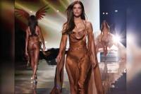Dylan Sprouse Doakan Barbara Palvin Sukses di Runway Victoria`s Secret