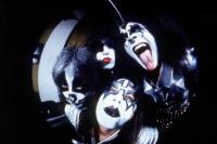 Berduka, Gene Simmons Ungkap Ace Frehley adalah Tonggak Sejarah Band Kiss