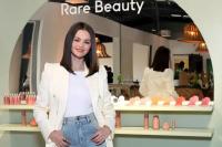 Selena Gomez Sindir Hailey Bieber untuk Bersikap Baik