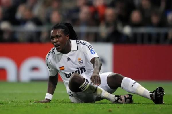 Eks Bintang Real Madrid Dilarikan ke RS usai Stroke