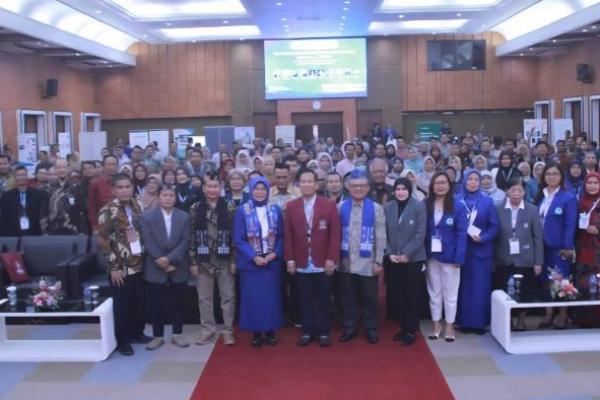 Rektor Untar: Penggunaan AI Harus Diimbangi Etika dan Humanisme